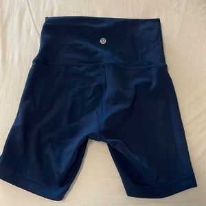 Lululemon Spandex Shorts / 6 inch inseam / still has inside tag